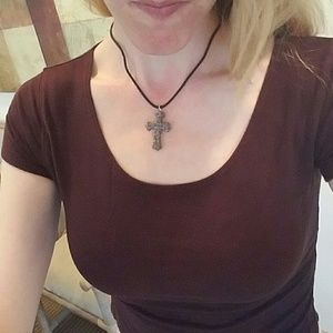 Adjustable cross necklace
